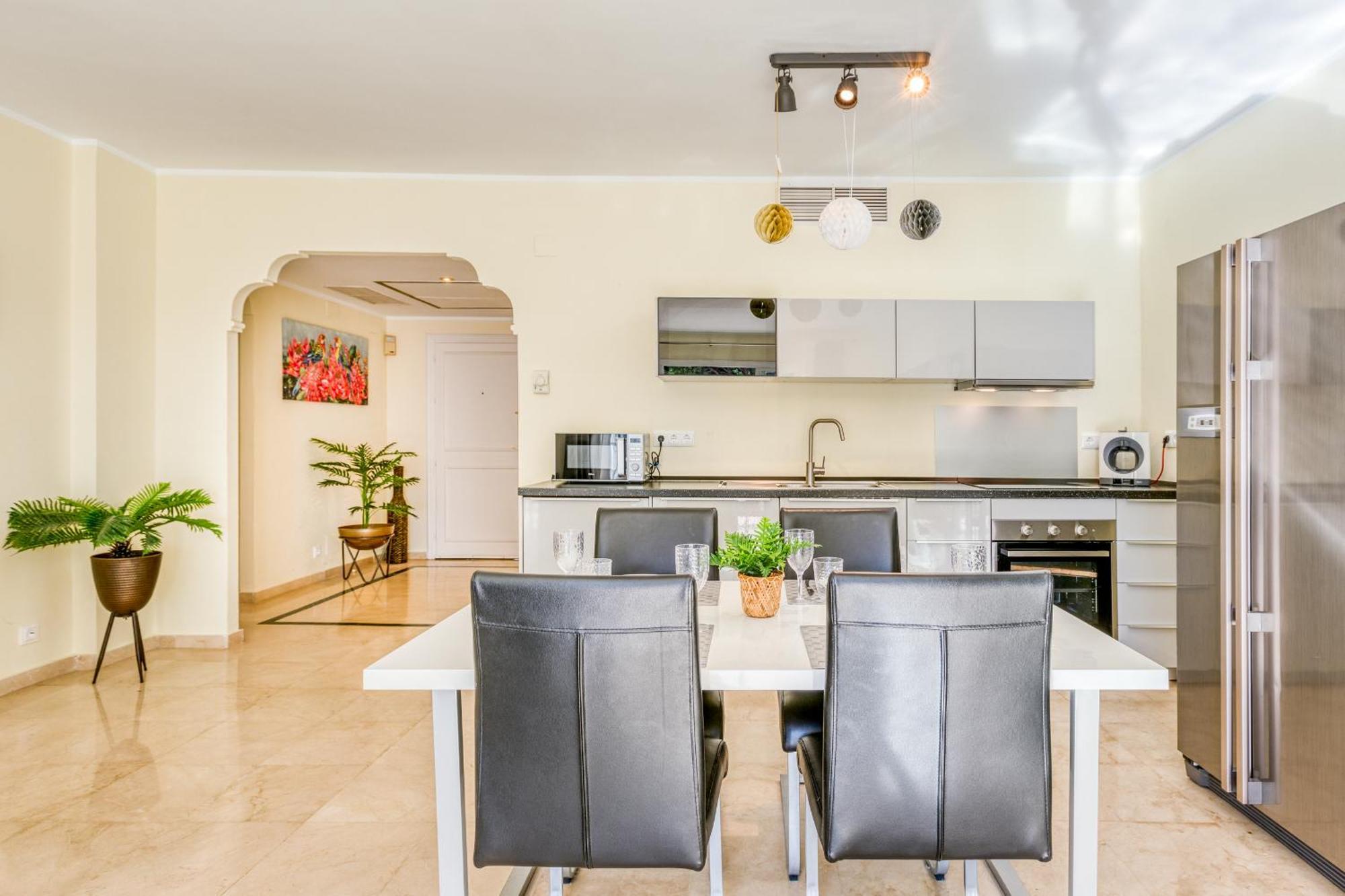 Apartmán Life El Presidente Penthouse Pool View Estepona Exteriér fotografie
