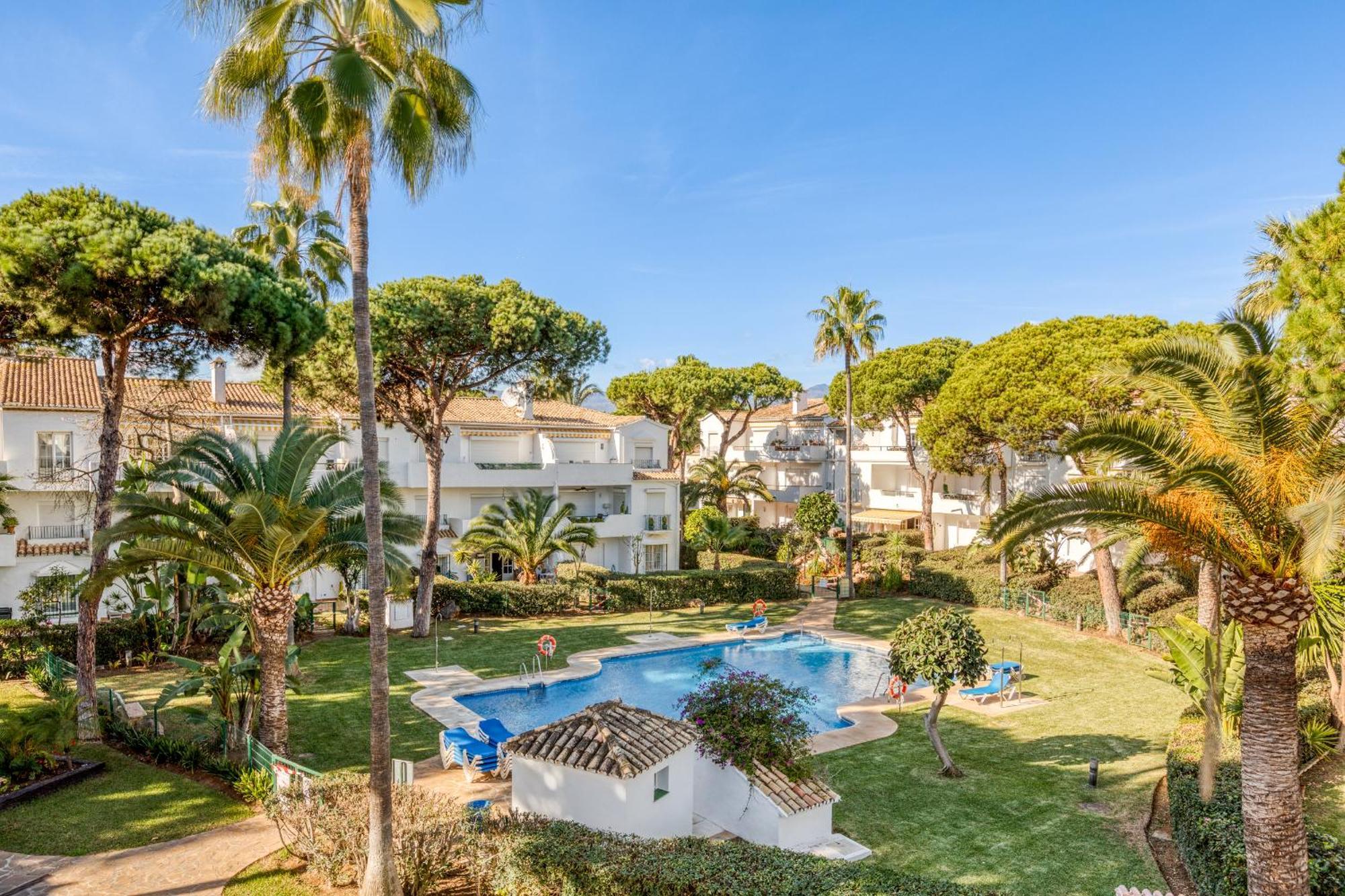 Apartmán Life El Presidente Penthouse Pool View Estepona Exteriér fotografie